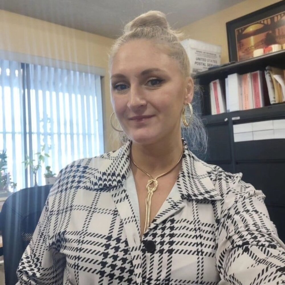 Meet your Posher, Zoya